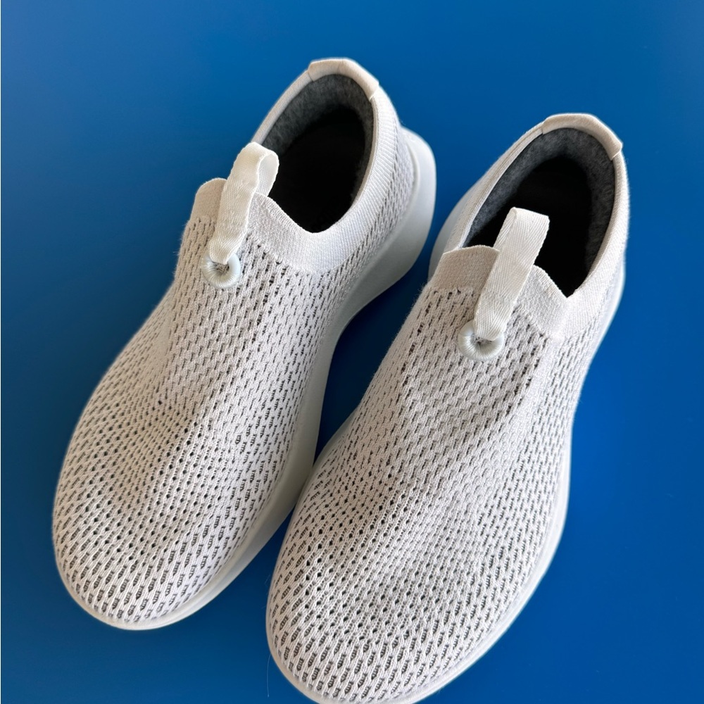 Allbirds Women’s size 7 Tree Dasher Relay in White (Blizzard)